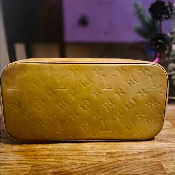 LOUIS VUITTON Monogram Vernis Houston - Picture 2 of 16